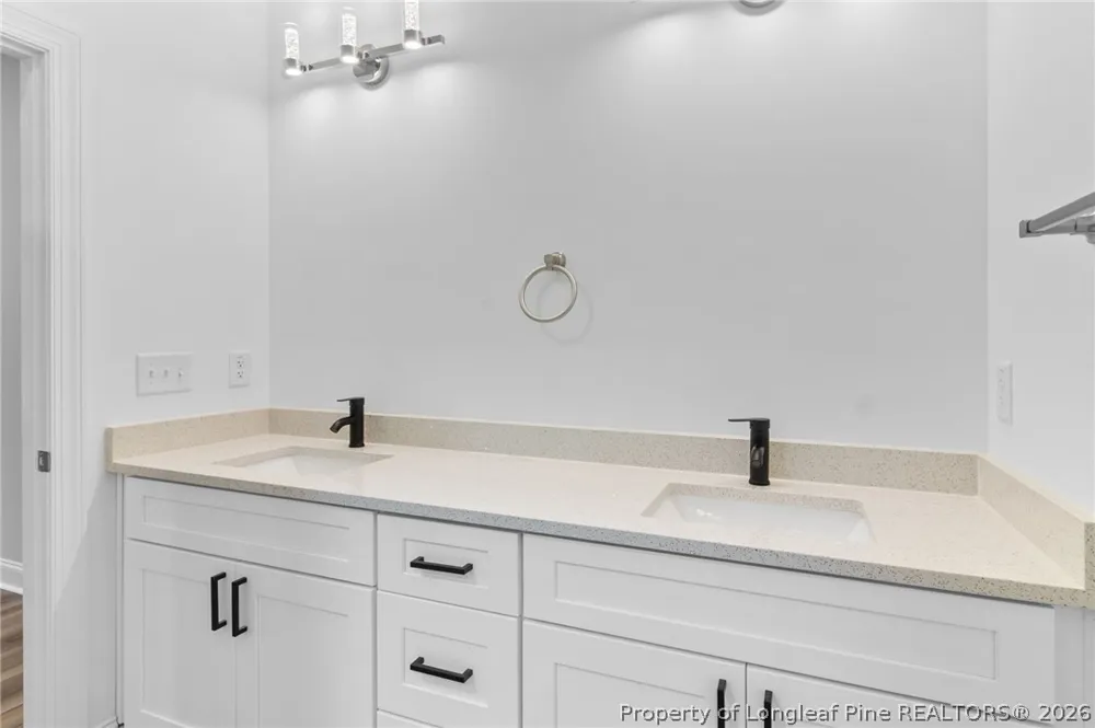 3057 Sherry Hill Sanford, NC 27332
