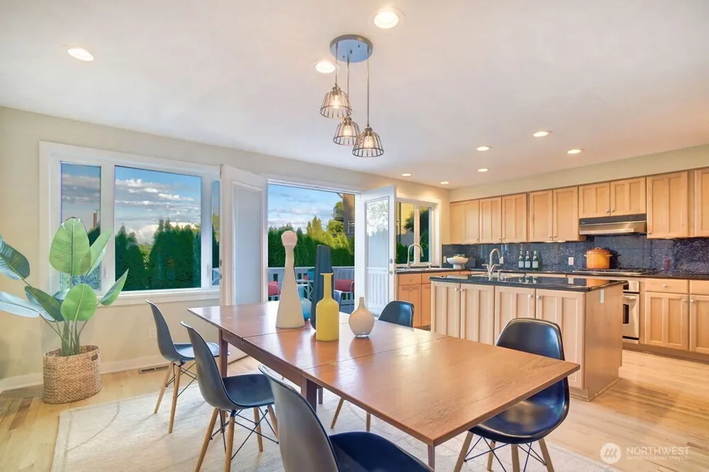 4030 26th Avenue W Seattle, WA 98199