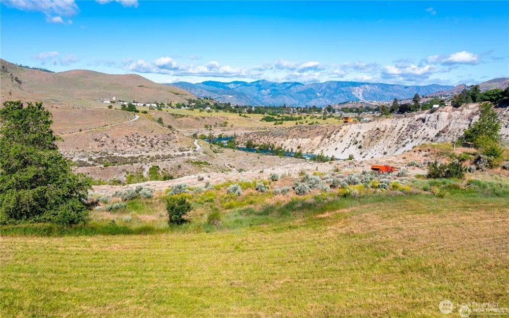 24 Miller Road Chelan, WA 98816