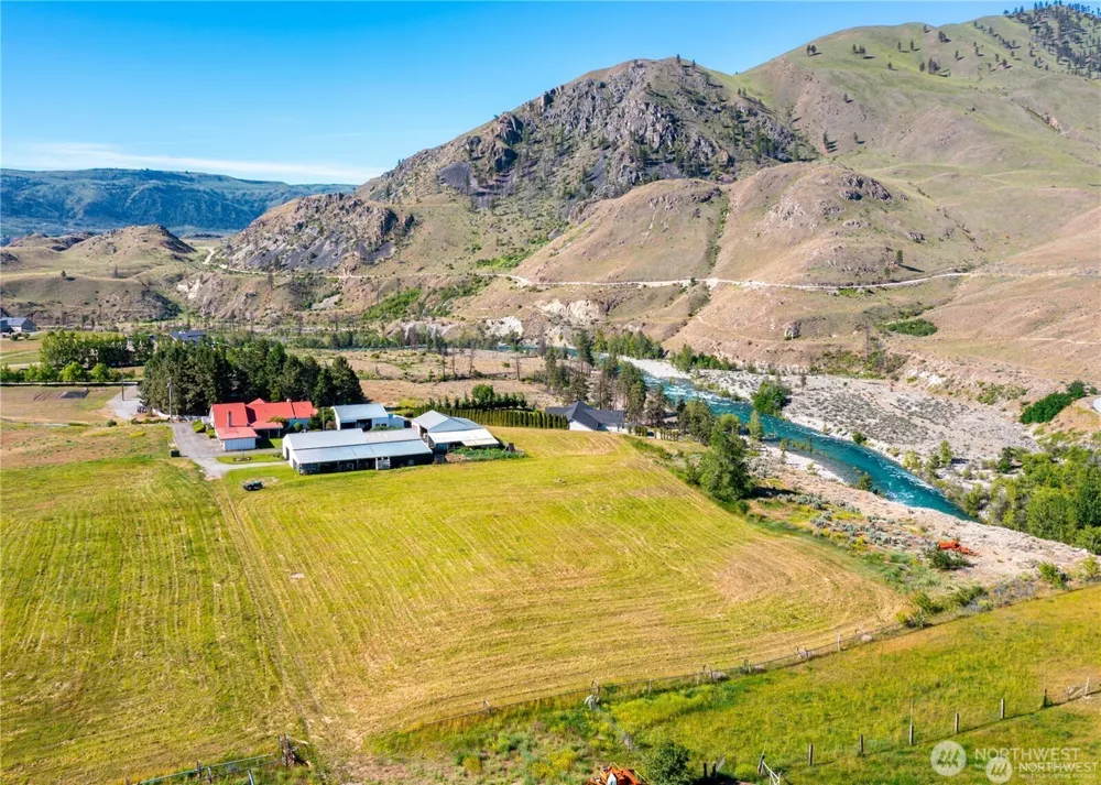 24 Miller Road Chelan, WA 98816