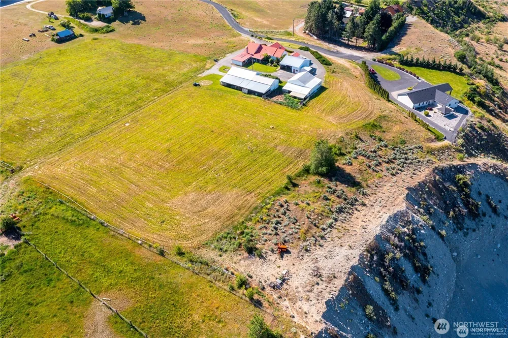 24 Miller Road Chelan, WA 98816