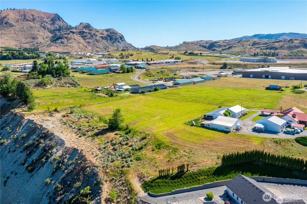 24 Miller Road Chelan, WA 98816