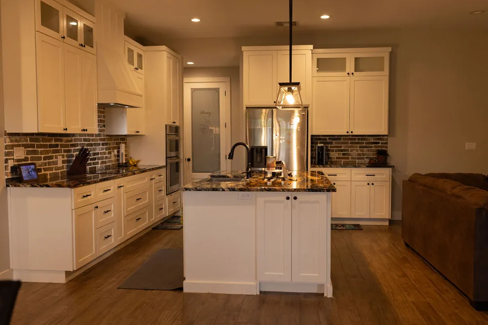 111 Powder Ridge Luling, TX 78648