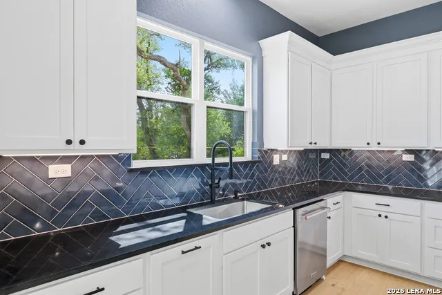 285 SCENIC CYN New Braunfels, TX 78132