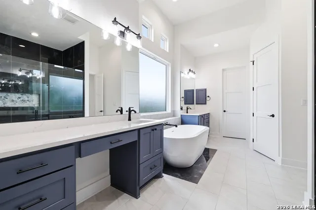 285 SCENIC CYN New Braunfels, TX 78132