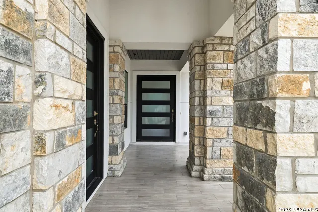 285 SCENIC CYN New Braunfels, TX 78132