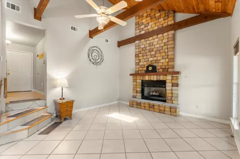 424 Lagoon Drive