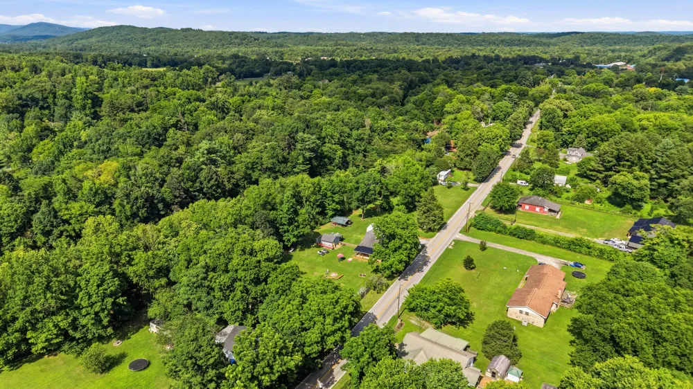 311 Leggett Road Sale Creek, TN 37373