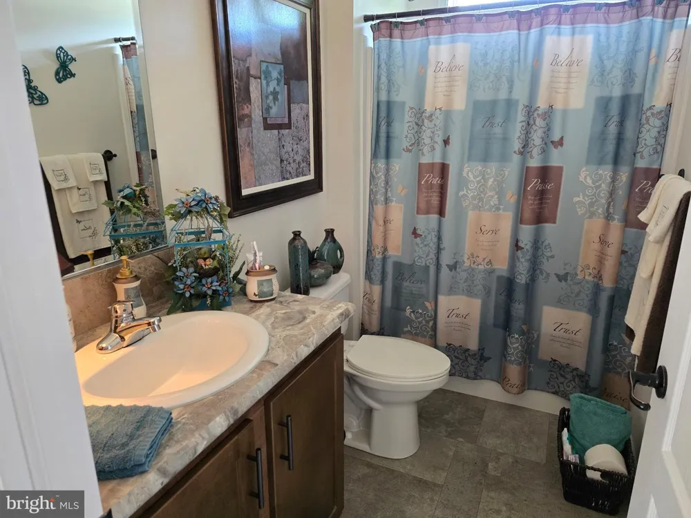 300 ORIOLE DRIVE Carlisle, PA 17013
