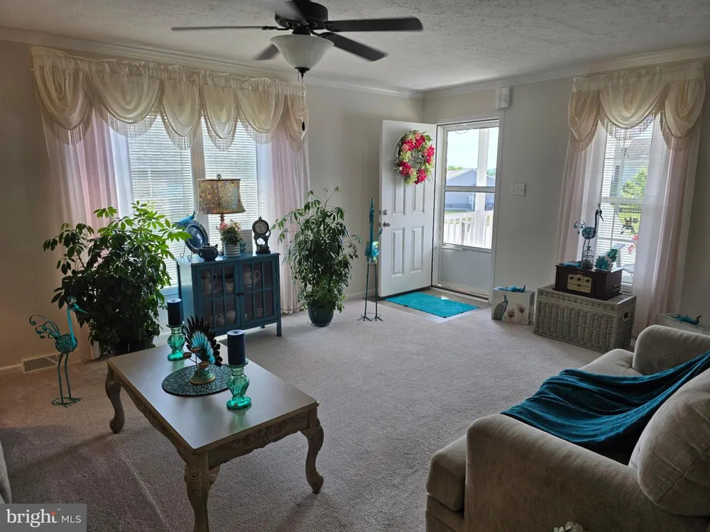 300 ORIOLE DRIVE Carlisle, PA 17013