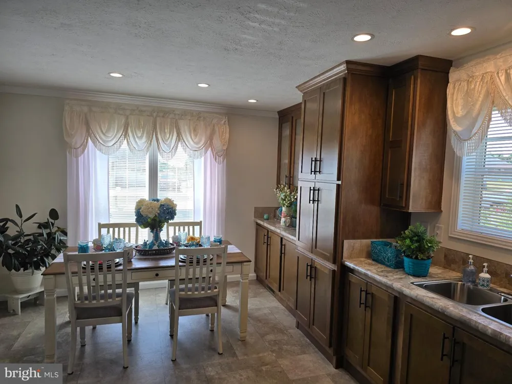 300 ORIOLE DRIVE Carlisle, PA 17013