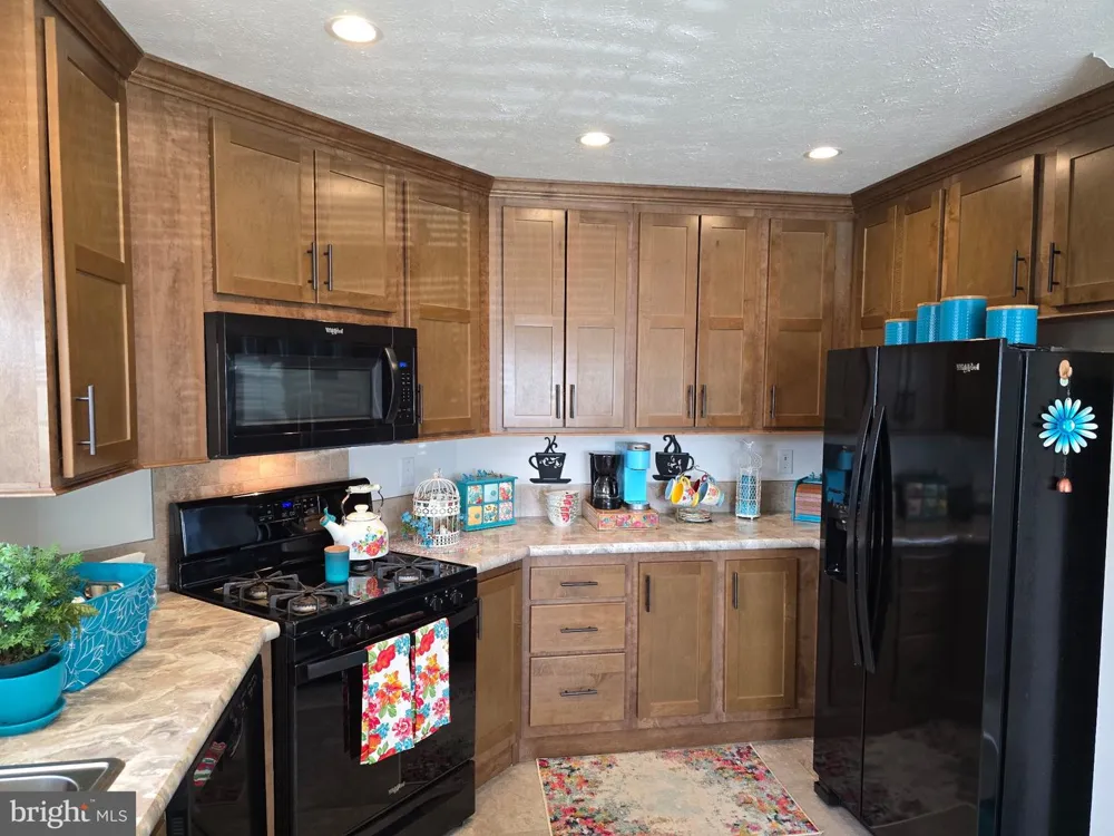 300 ORIOLE DRIVE Carlisle, PA 17013