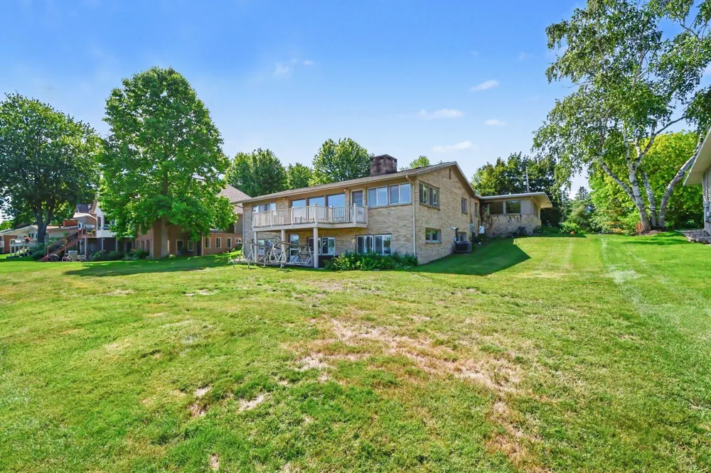 7261 Driftwood Drive SE Ada, MI 49301