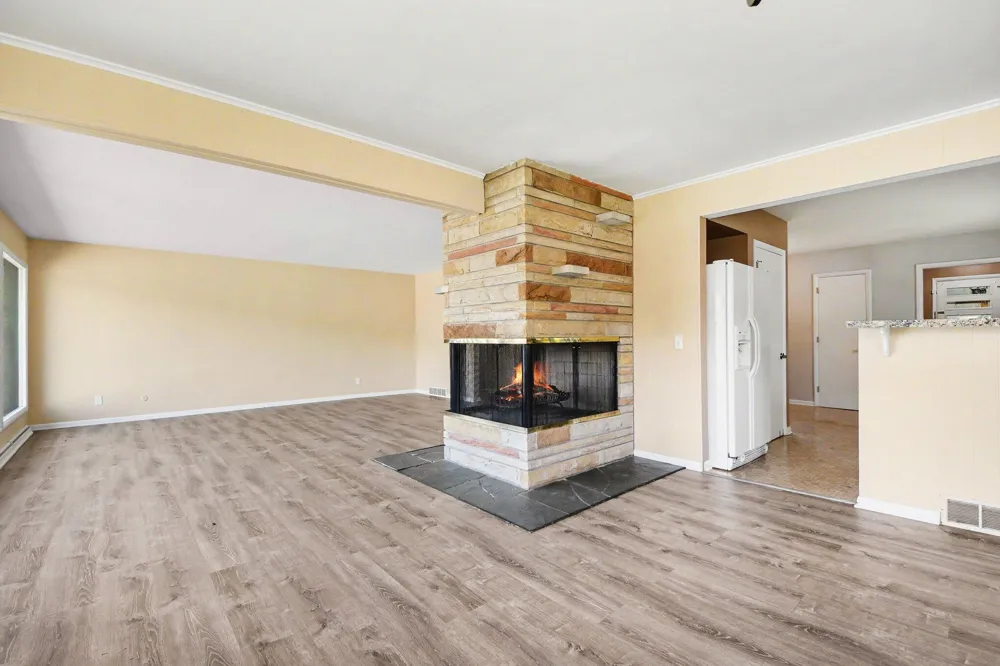 7261 Driftwood Drive SE Ada, MI 49301