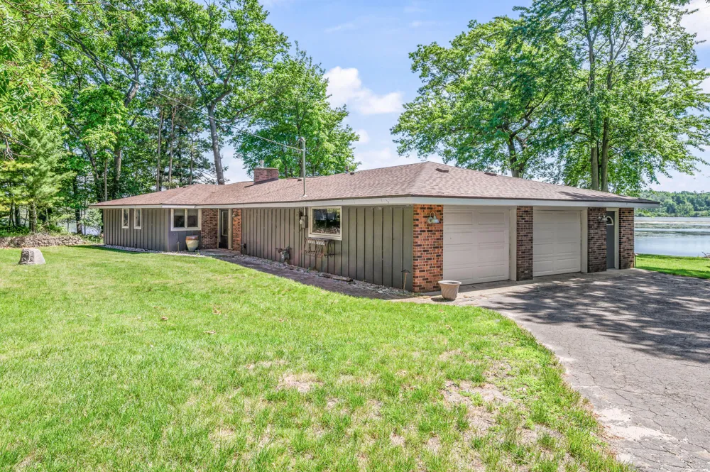 339 Mcnitt Road Manistee Township, MI 49660