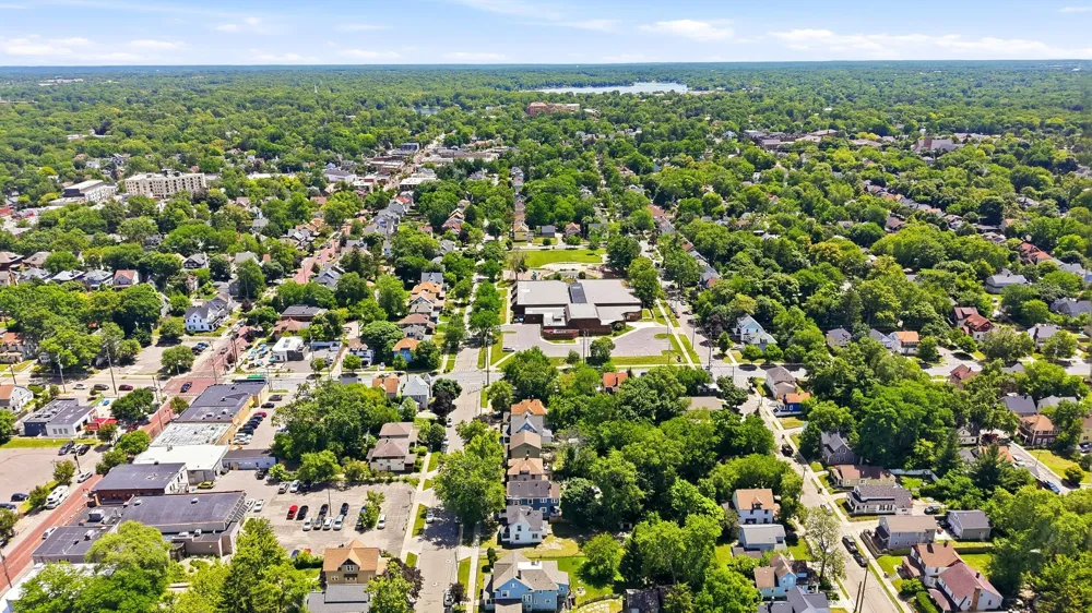 1128 Sigsbee Street SE Grand Rapids City, MI 49506