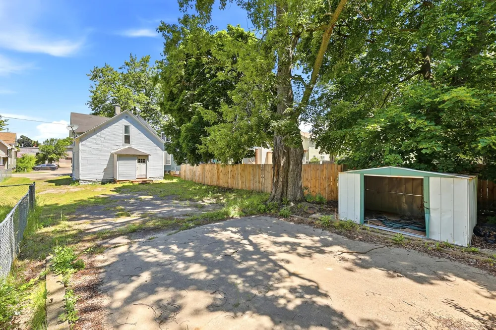 1128 Sigsbee Street SE Grand Rapids City, MI 49506