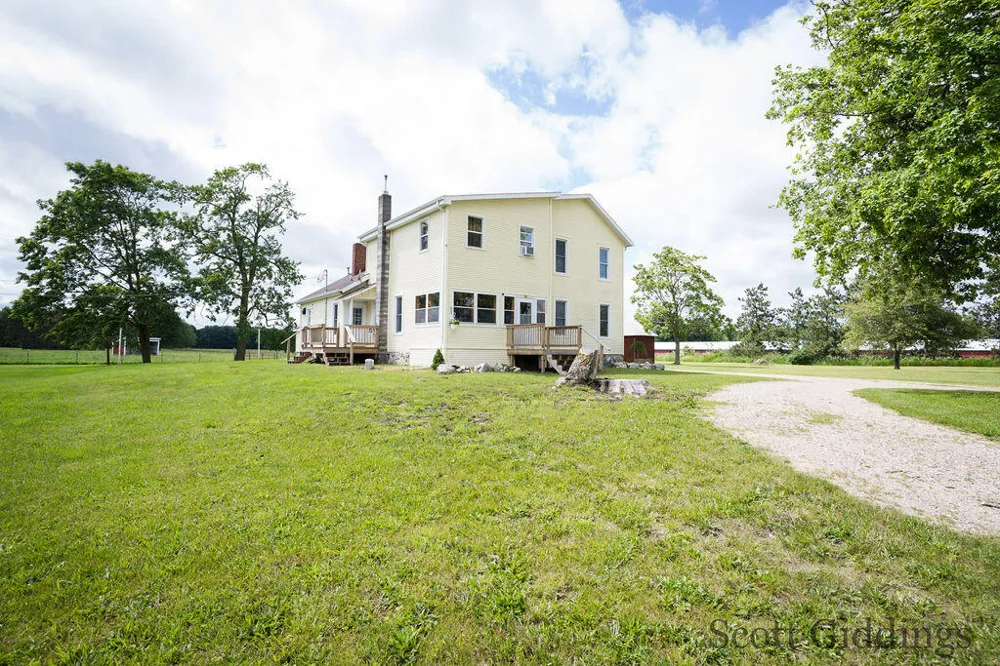 8884 S Townhall Road Bushnell Township, MI 48884