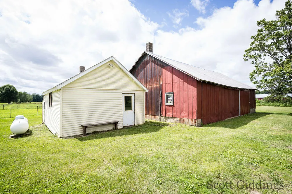 8884 S Townhall Road Bushnell Township, MI 48884