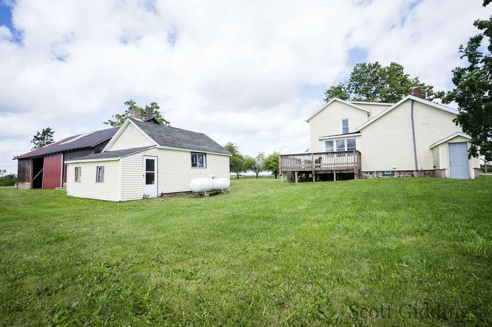 8884 S Townhall Road Bushnell Township, MI 48884
