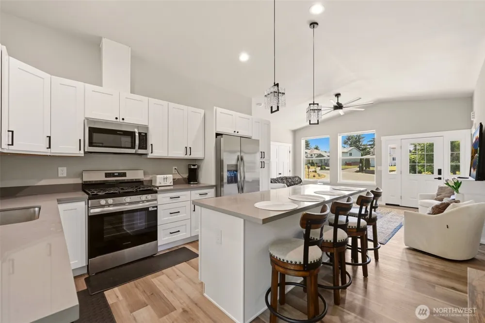 254 Skyler Way Eatonville, WA 98328
