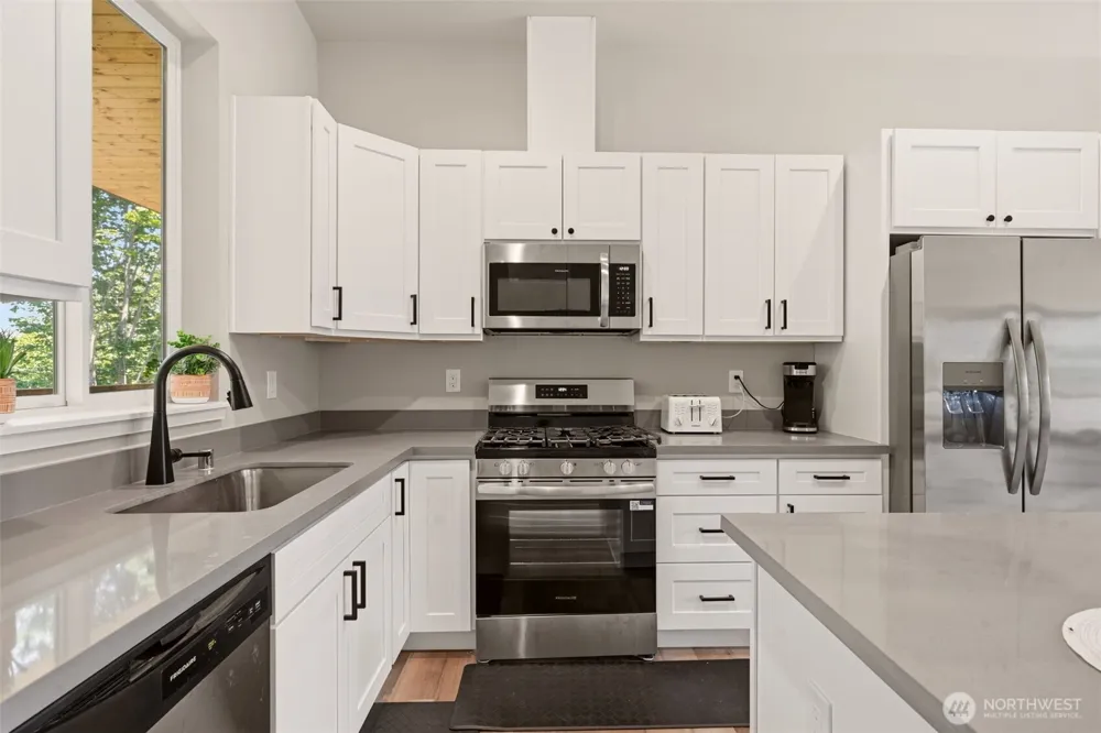 254 Skyler Way Eatonville, WA 98328