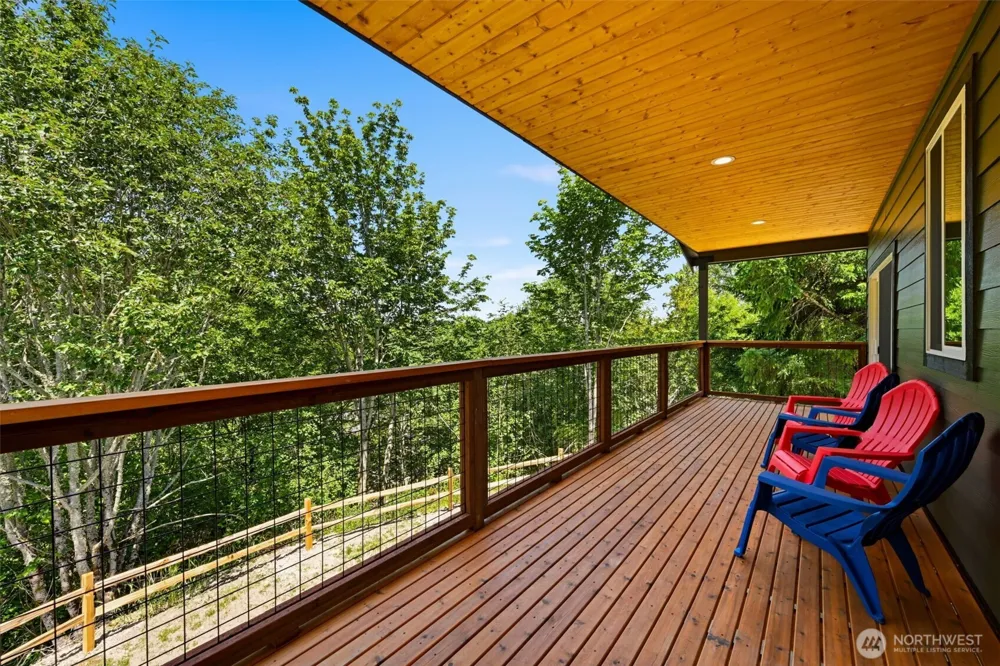 254 Skyler Way Eatonville, WA 98328