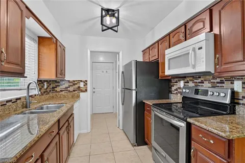 1228 18th Street