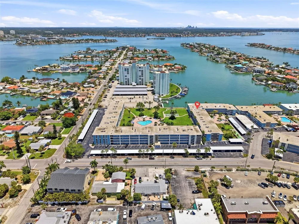 6201 2ND STREET E #106 St Pete Beach, FL 33706