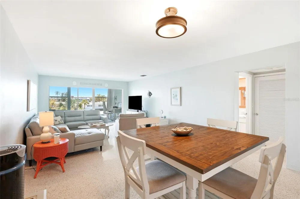 6201 2ND STREET E #106 St Pete Beach, FL 33706