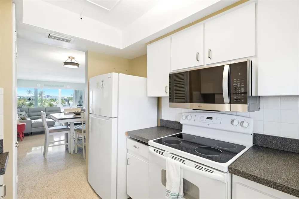 6201 2ND STREET E #106 St Pete Beach, FL 33706