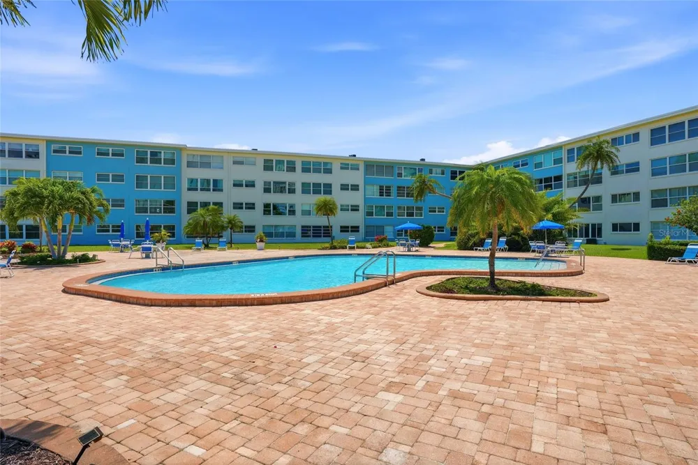 6201 2ND STREET E #106 St Pete Beach, FL 33706
