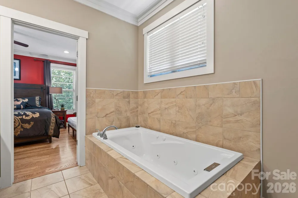 36 Copper Mill Court Candler, NC 28715