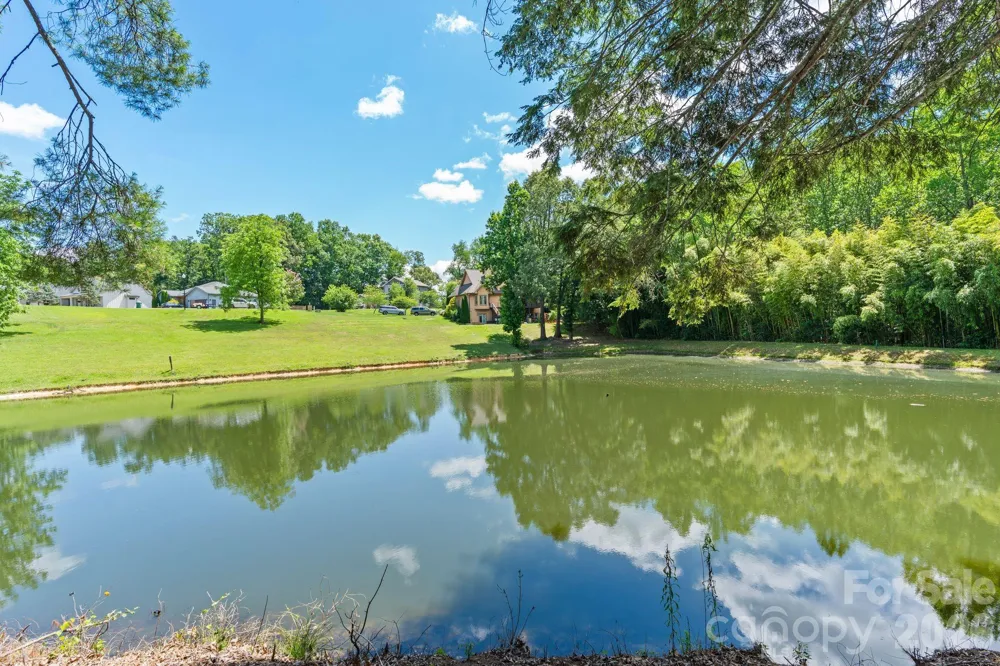 36 Copper Mill Court Candler, NC 28715