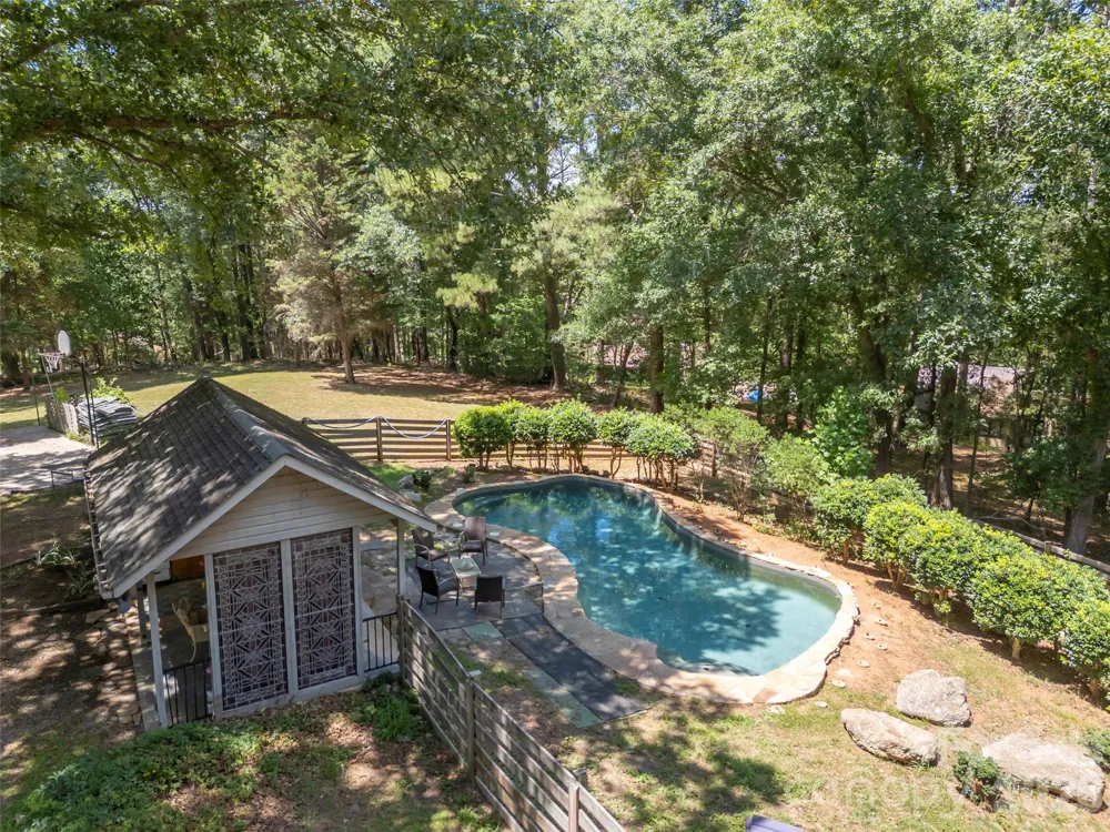 140 Joanda Farm Road Mooresboro, NC 28114