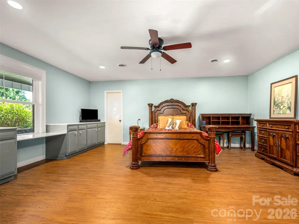 140 Joanda Farm Road Mooresboro, NC 28114