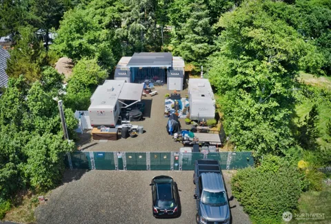 7 Woodland Drive