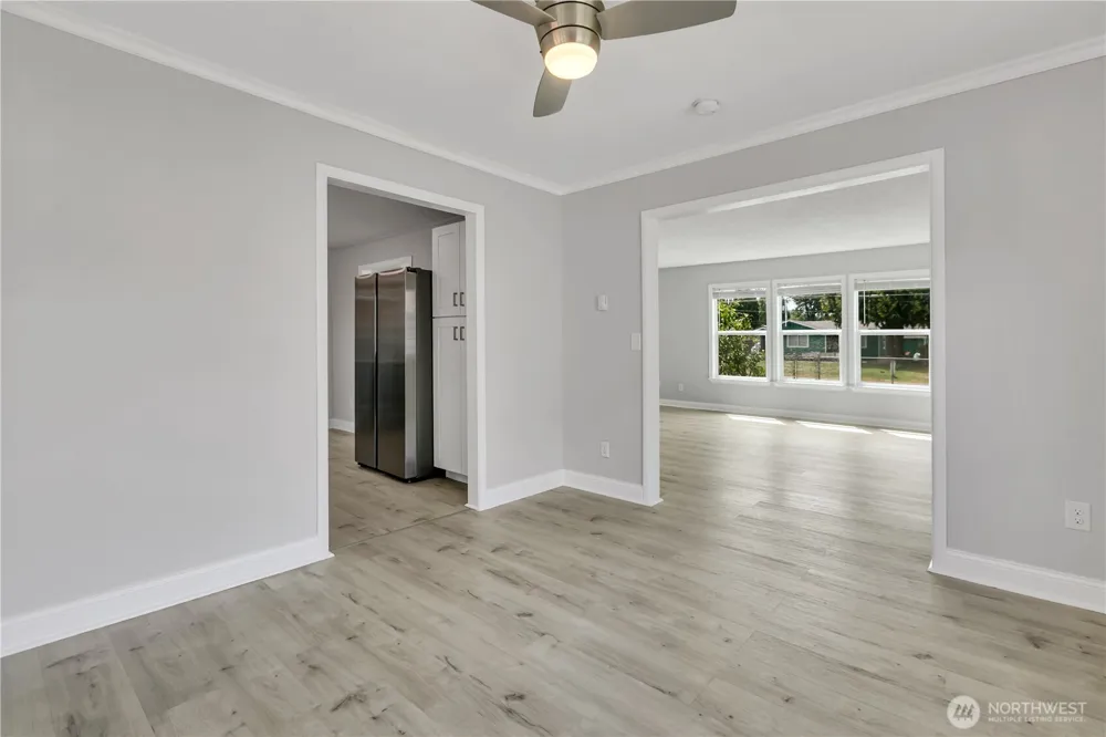 137 Wayne Avenue Pacific, WA 98047