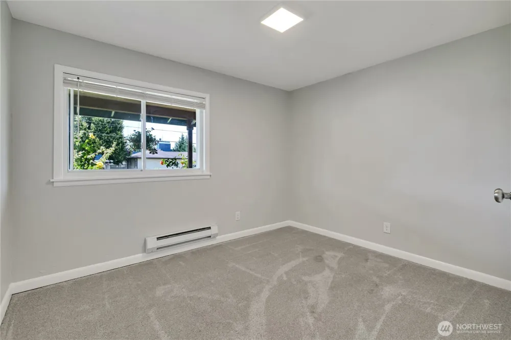 137 Wayne Avenue Pacific, WA 98047