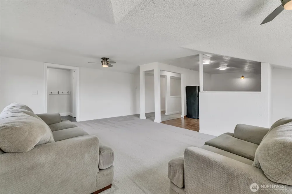 137 Wayne Avenue Pacific, WA 98047
