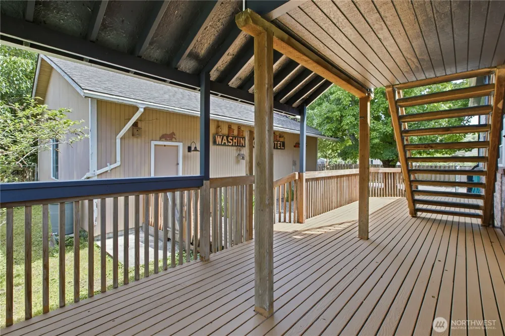 137 Wayne Avenue Pacific, WA 98047