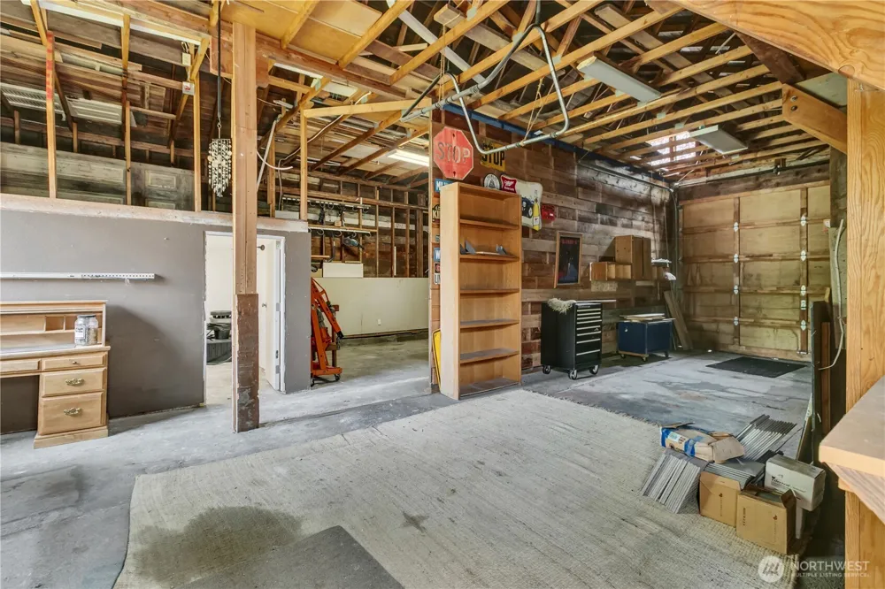 137 Wayne Avenue Pacific, WA 98047