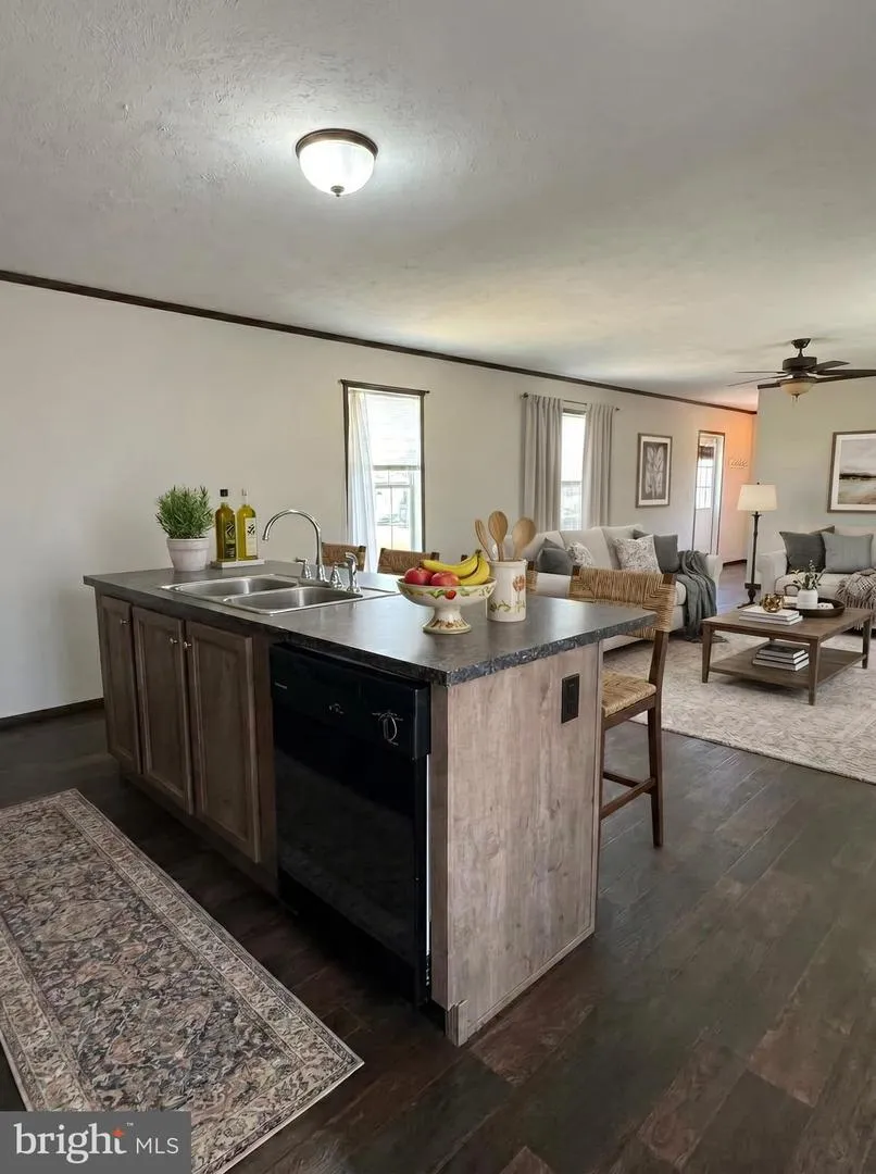 4820 OLD HARRISBURG ROAD #99 Gettysburg, PA 17325