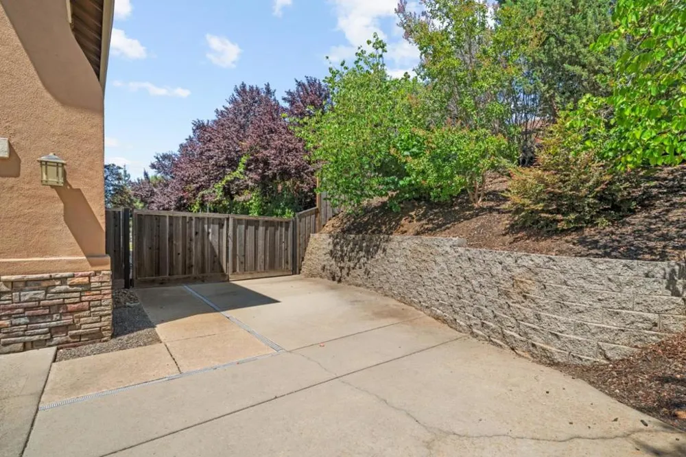 2665 Aberdeen Lane El Dorado Hills, CA 95762