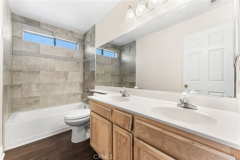43465 30th W Lancaster, CA 93536