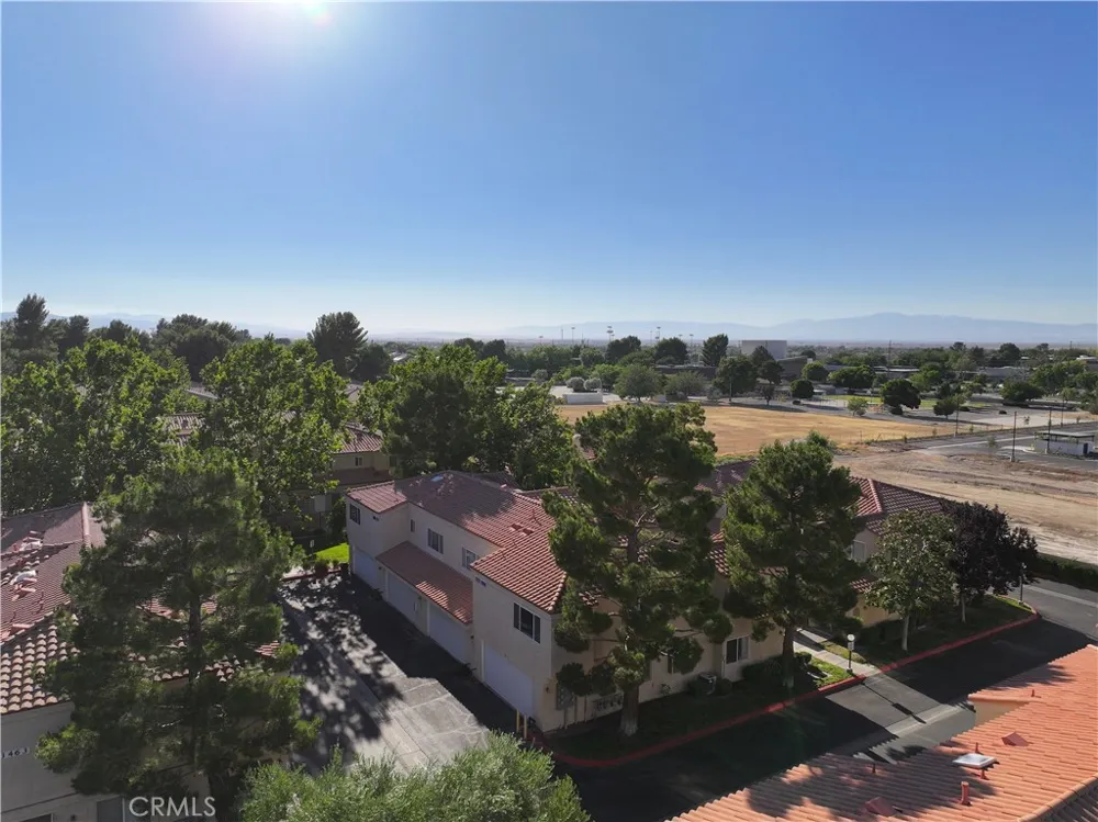 43465 30th W Lancaster, CA 93536