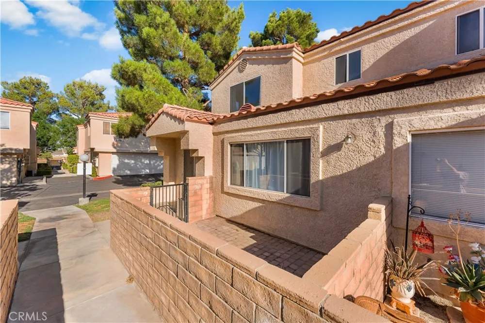 43465 30th W Lancaster, CA 93536