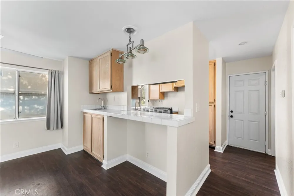 43465 30th W Lancaster, CA 93536
