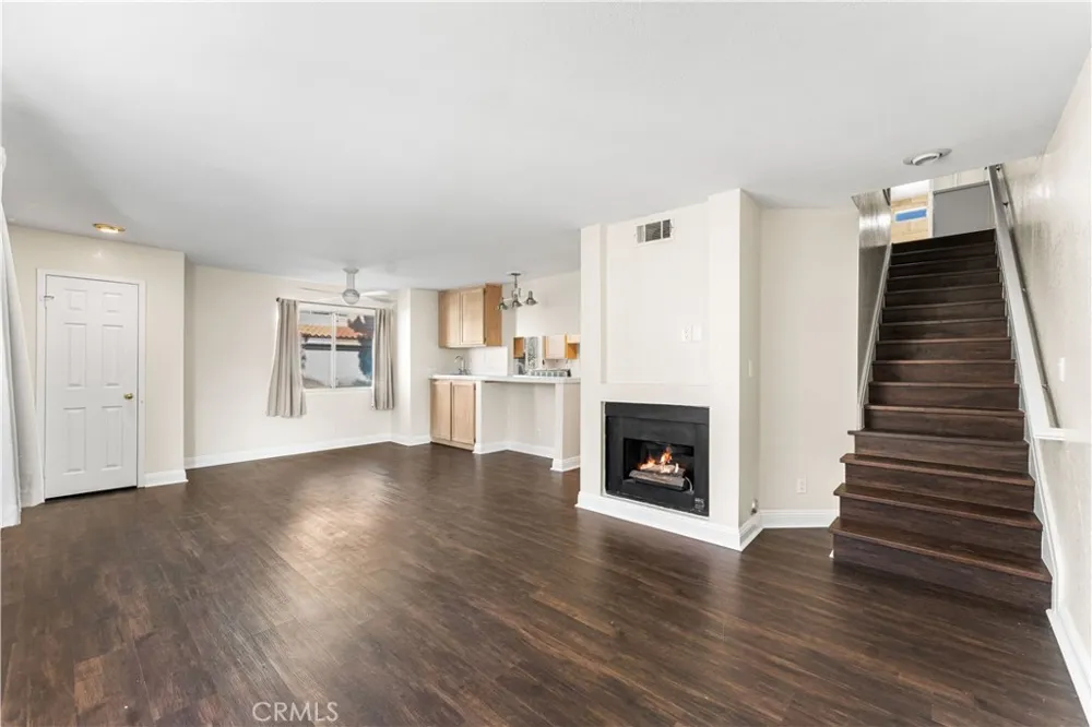 43465 30th W Lancaster, CA 93536