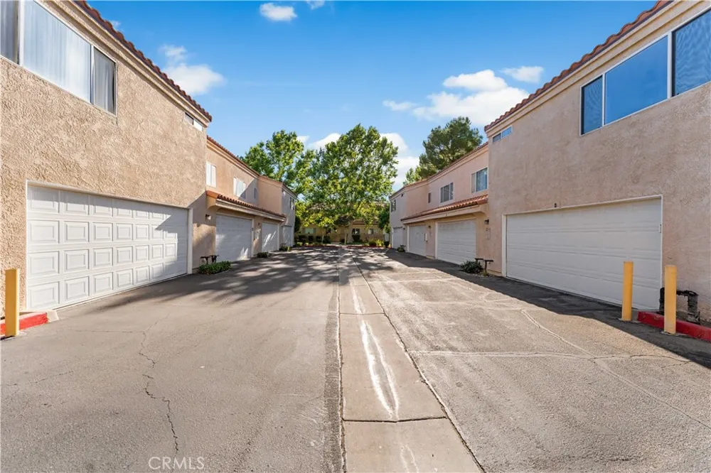 43465 30th W Lancaster, CA 93536
